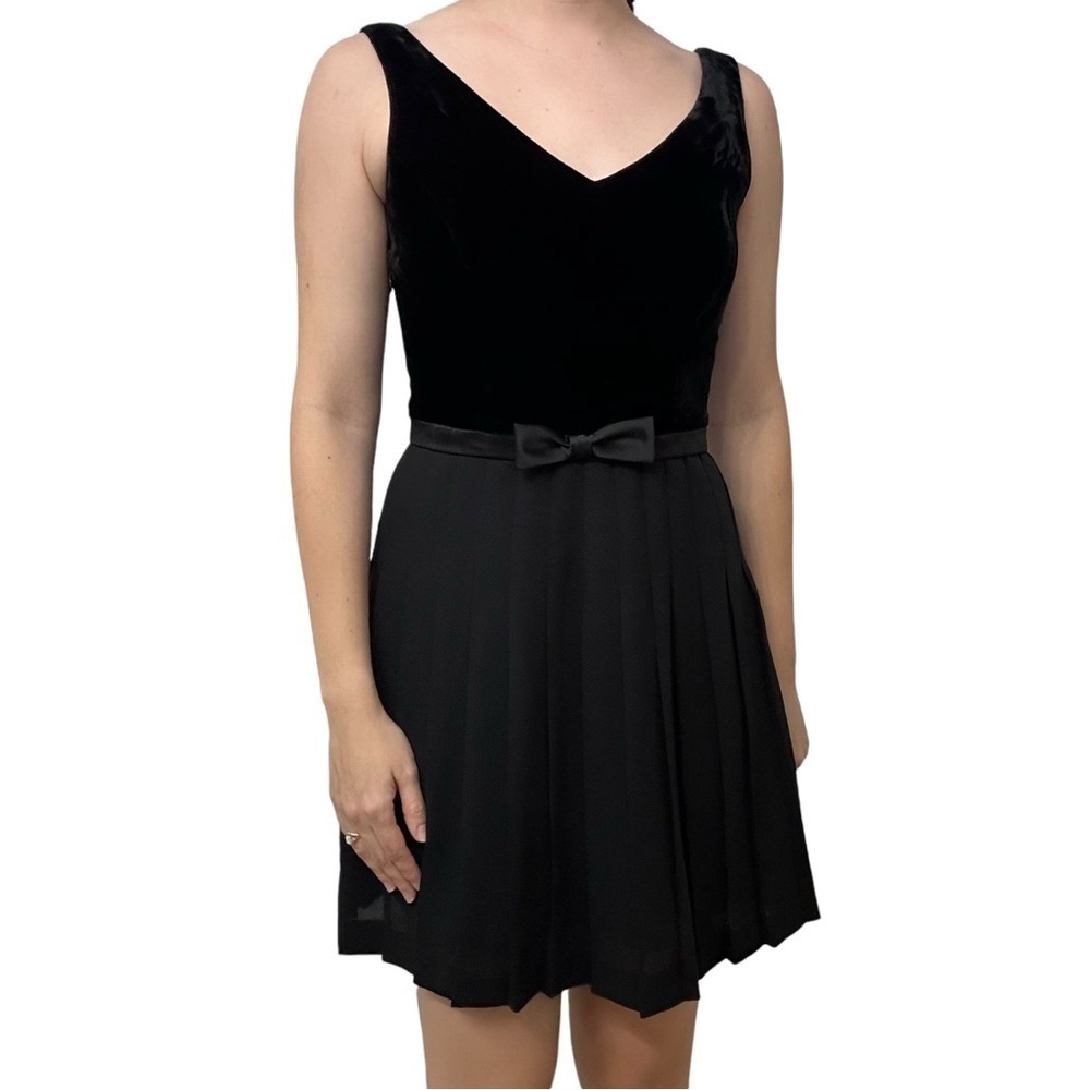 Vintage Dress Pleated Mini Black Bow Velvet 90s Coquette Dainty Size 6 Small
